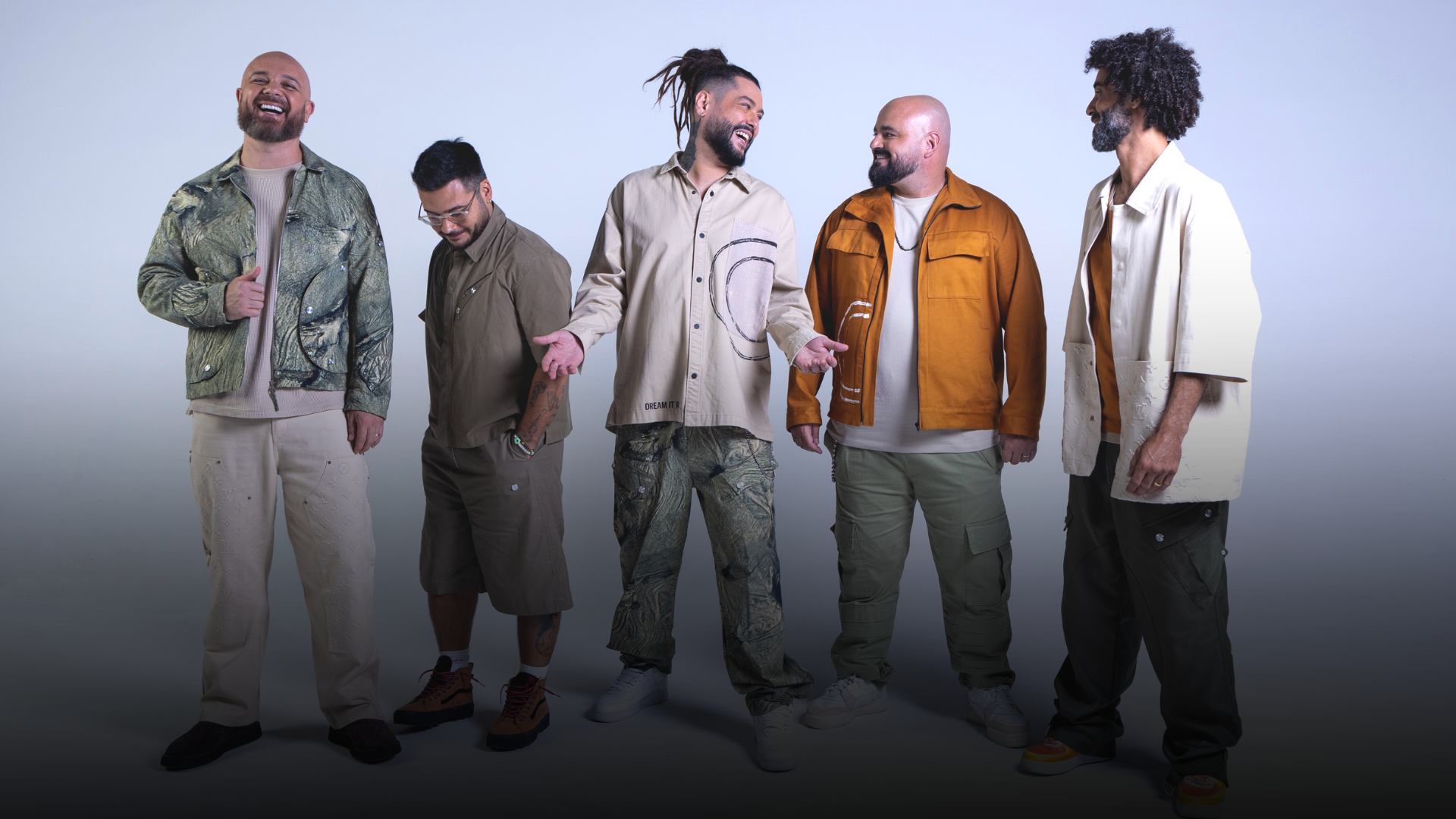 Maneva celebra 20 anos de carreira com show em Salvador