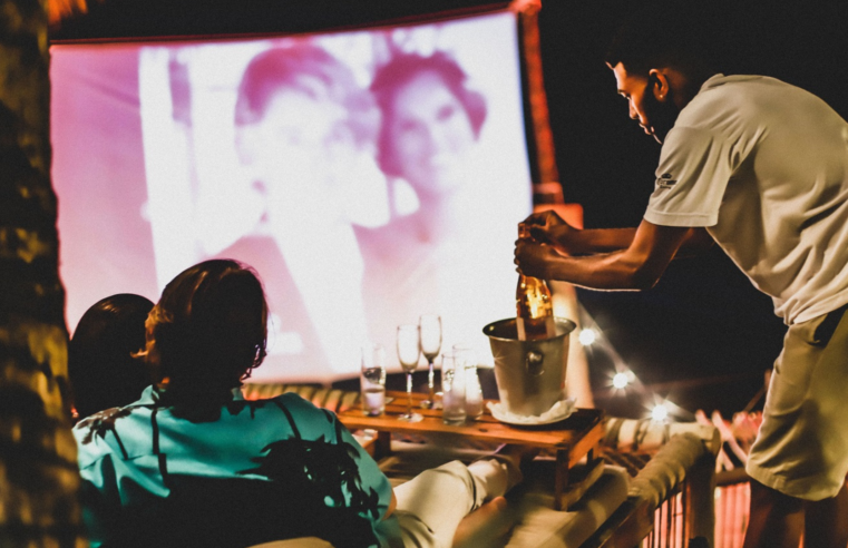 Próxima edição do CineBlue exibe ‘Uma Linda Mulher’ no Blue Praia, no Rio Vermelho