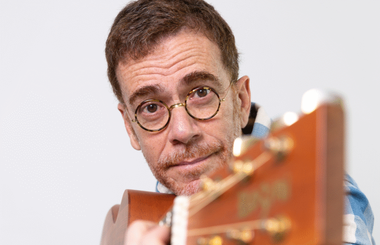 Nando Reis apresenta a turnê “Nando Hits” em Salvador