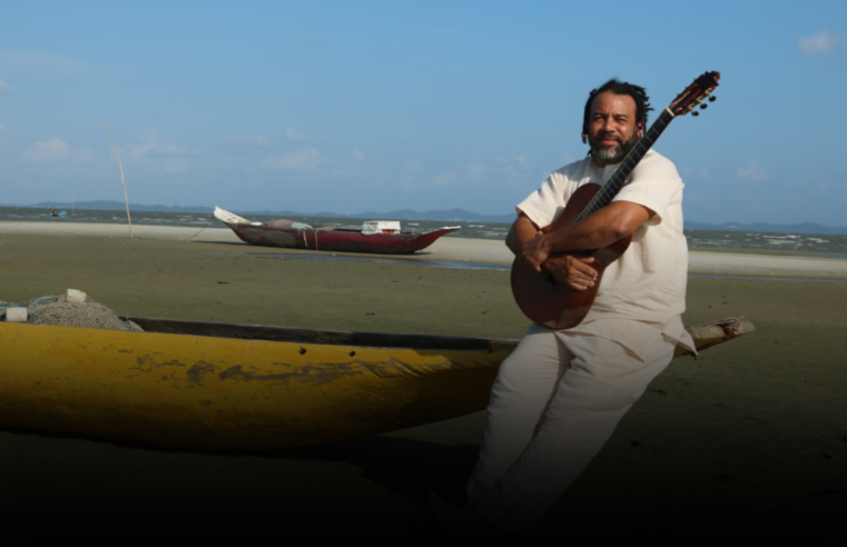 Anderson Brasil apresenta o show “Um Atlântico, um Recôncavo” na Sala do Coro do Teatro Castro Alves