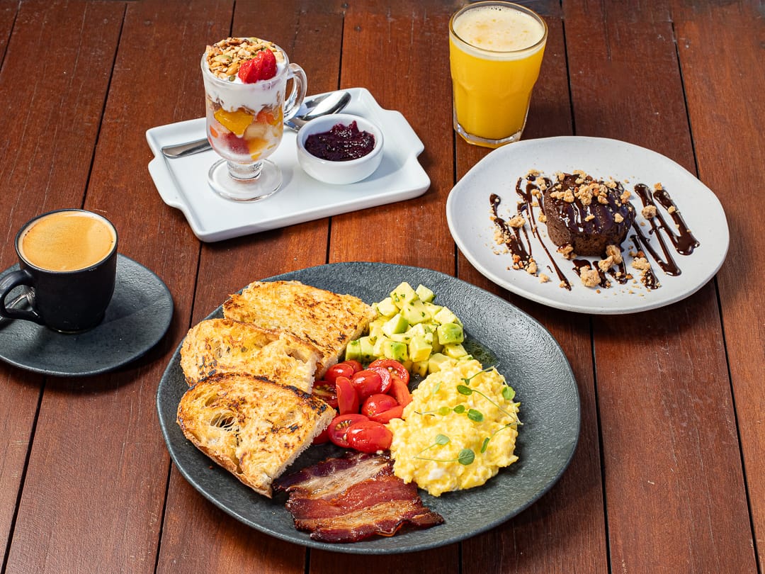 Seven Café inaugura conceito unidade na Barra