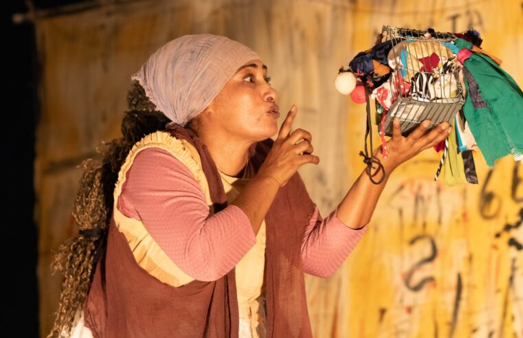 A Outra Companhia de Teatro estreia segunda edição do projeto SOBEJO em periferias de Salvador