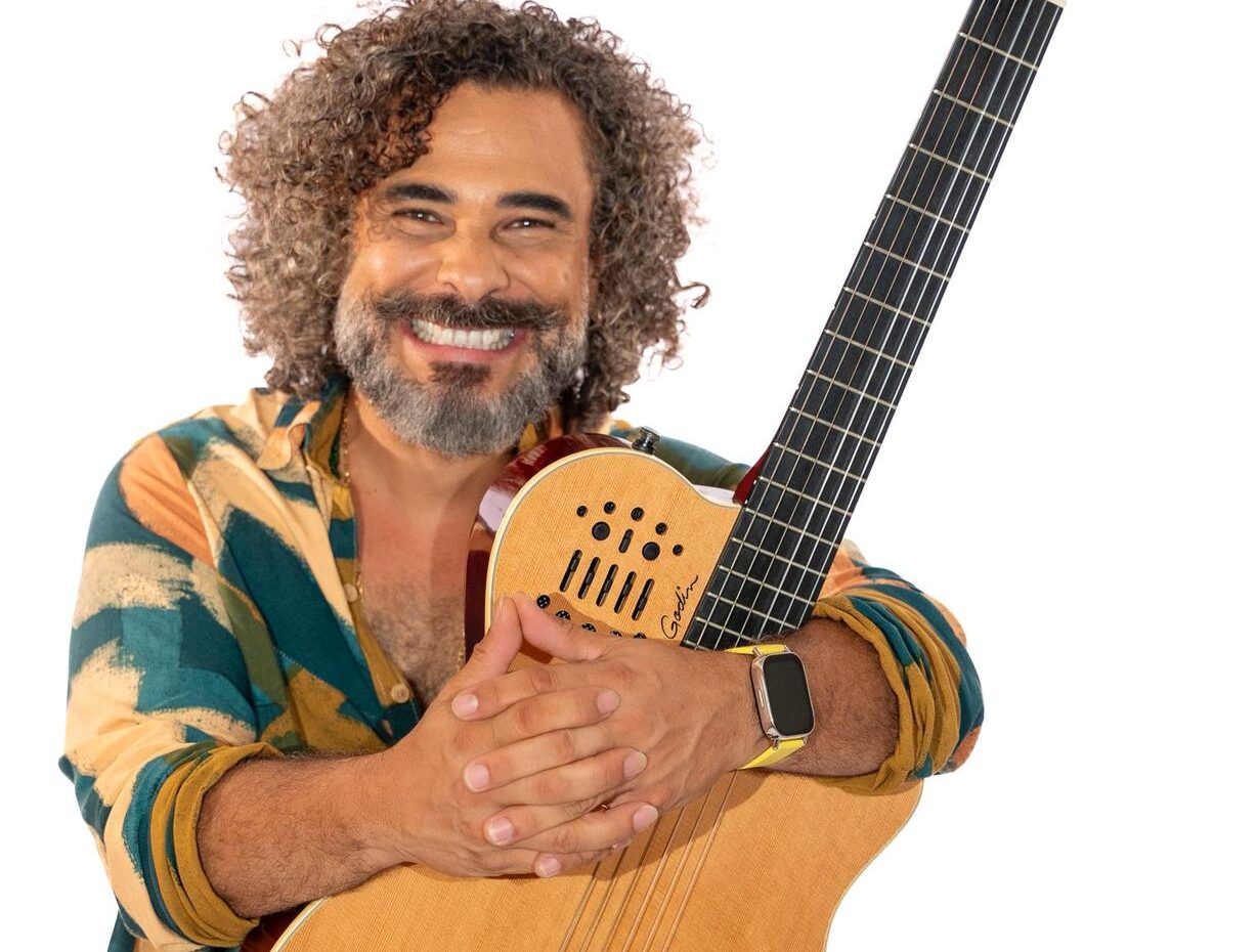 Viny Brasil lança clipe para namorados em clima de São João nesta quinta, 12