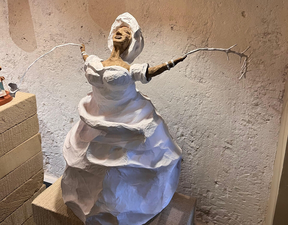Artesanato da Bahia estreia na CASACOR 2025 com loja e galeria que valorizam artistas populares e obras autorais