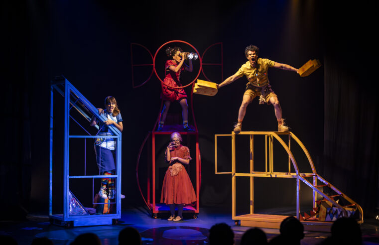 Palco Giratório: mostra de artes cênicas aborda infâncias e juventudes no Teatro Sesc Casa do Comércio