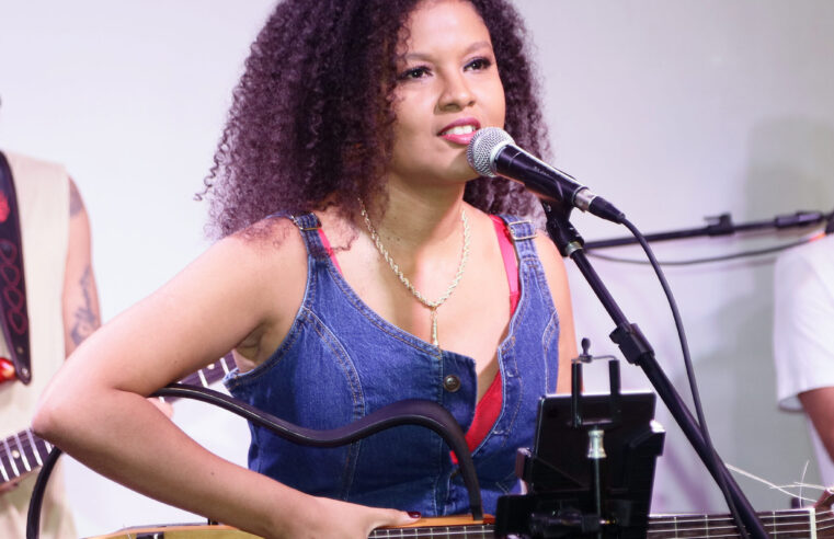Daniela Tourinho canta Daniela Mercury em show especial nesta sexta-feira, 18