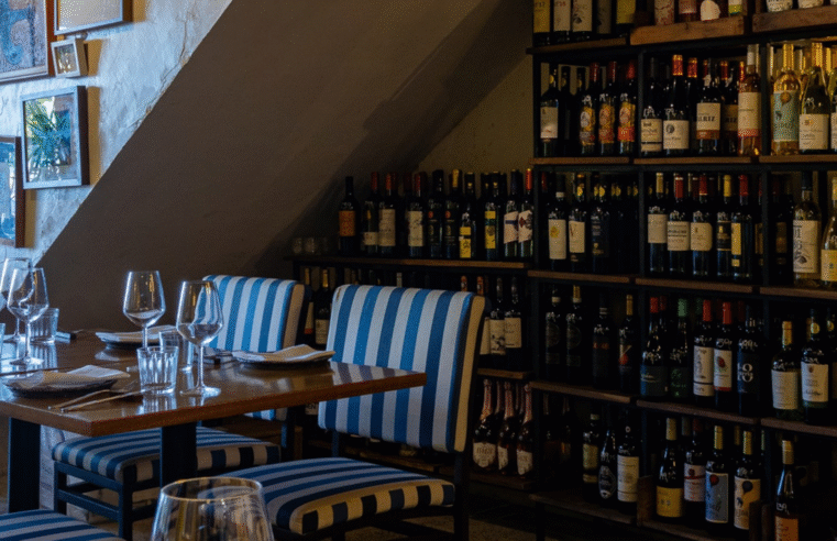 Silva Cozinha estreia a ConfraDelas, experiência de vinhos guiada e harmonizada para o público feminino
