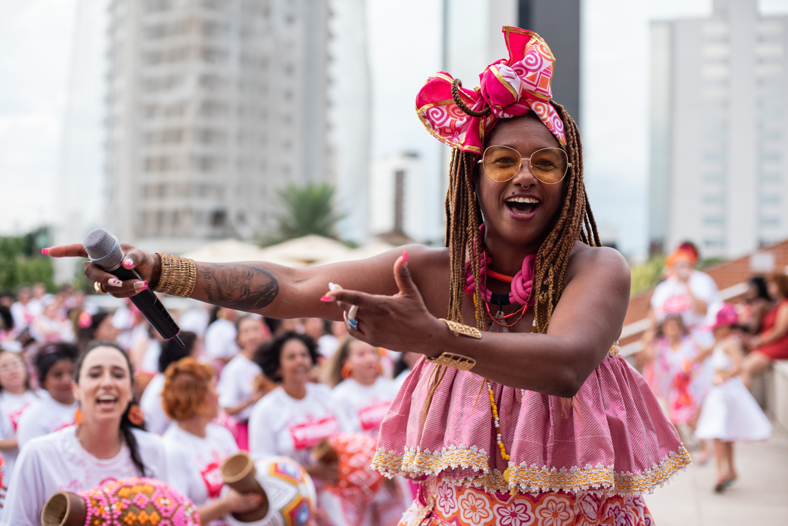 Maracatu Baque Mulher Salvador oferece curso intensivo de percussão