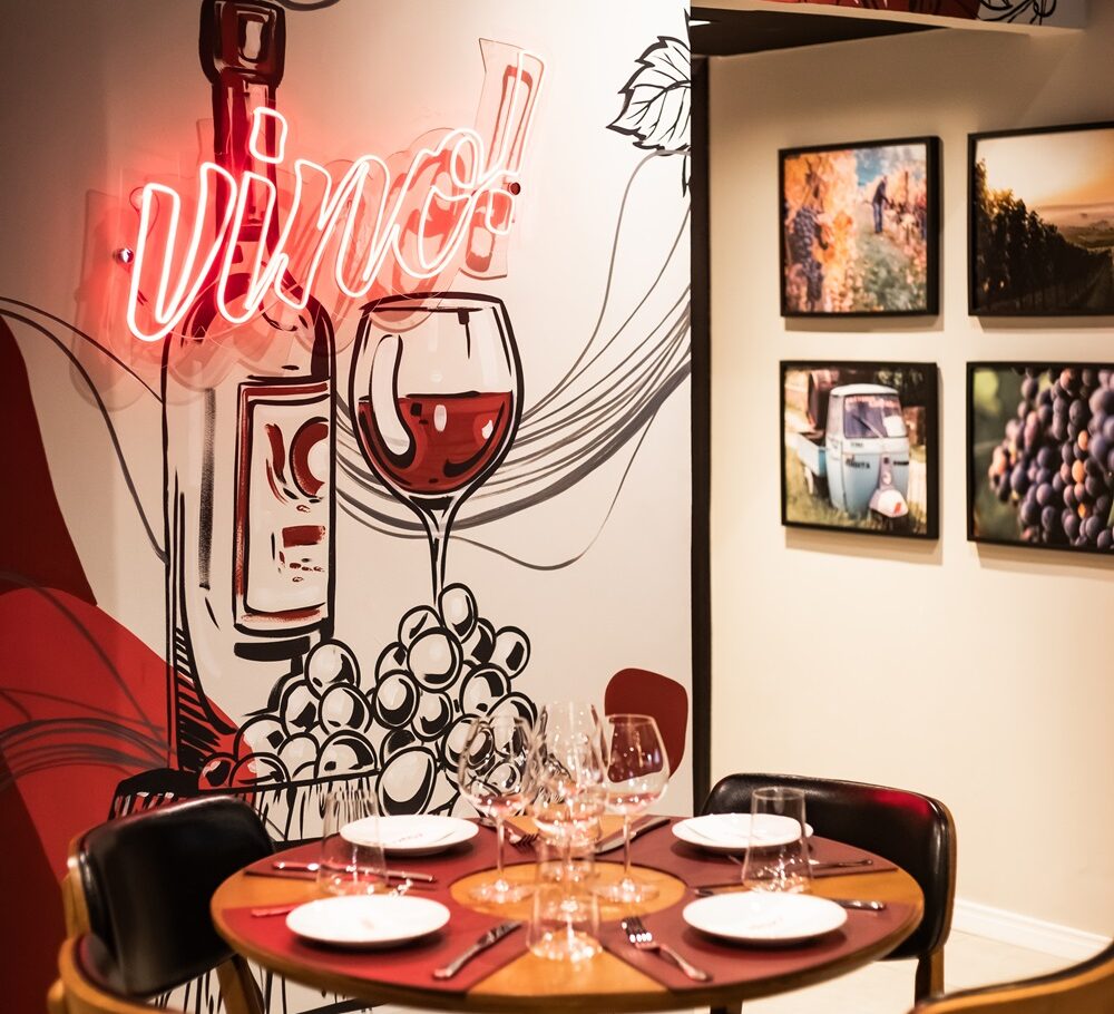 Vino Salvador promove noite libanesa com vinhos exclusivos e harmonização típica