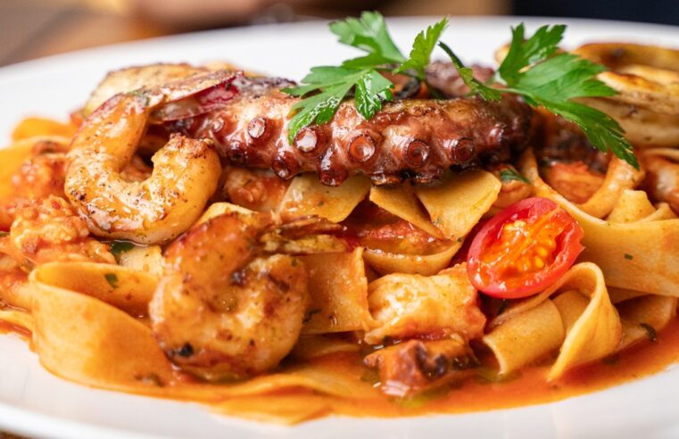 Allê Varanda Bar celebra Dia dos Pais com almoço especial e pratos para compartilhar