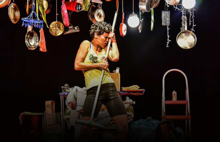 “INFERNO” faz temporada no Teatro Cambará da Casa Rosa