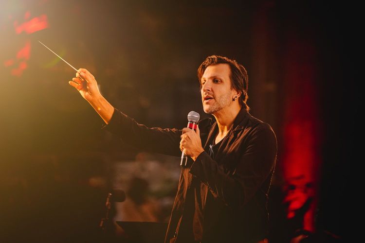 Maestro da OSBA faz escuta guiada de grandes obras da música de concerto em evento gratuito no Santo Antônio Além do Carmo