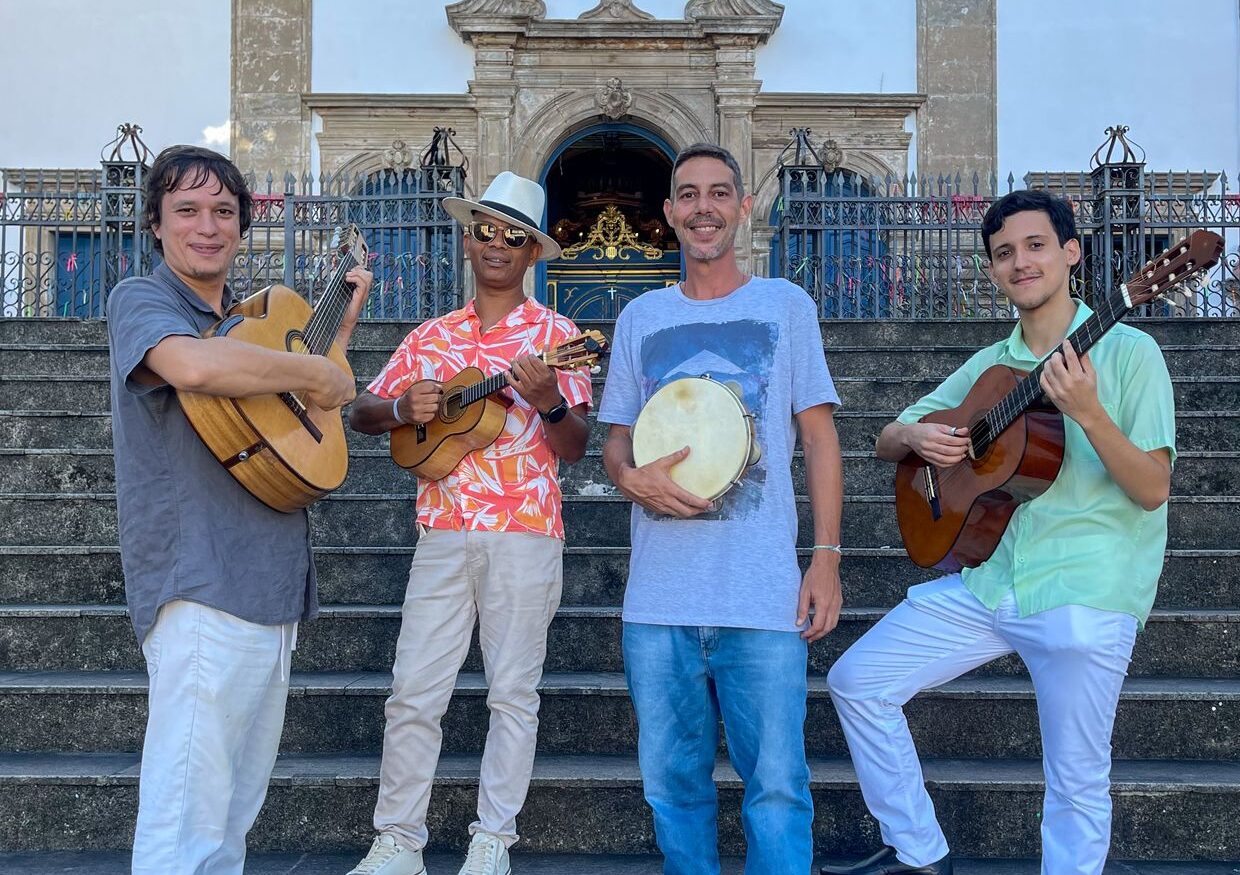 Regional Massaranduba & Leandro Tigrão  fazem roda de choro na Varanda do SESI Rio Vermelho