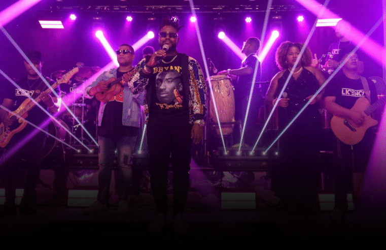 Nasce a banda LicençaÊ, que faz show “Tá Faltando Eu”, e se lança para o mundo no dia 11 de outubro