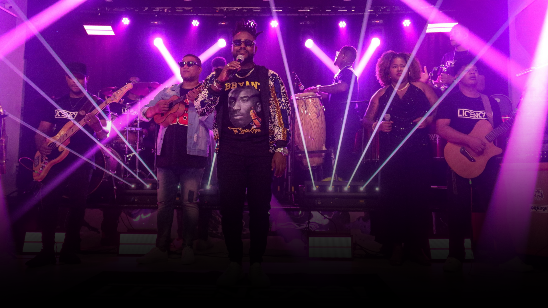 Nasce a banda LicençaÊ, que faz show “Tá Faltando Eu”, e se lança para o mundo no dia 11 de outubro