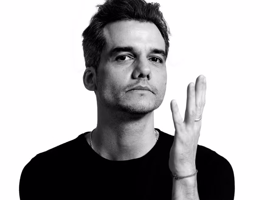 Espetáculo com Wagner Moura em Salvador inicia venda de ingressos nesta quarta-feira, 24 de setembro