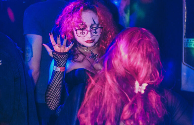 Festa “A Cova” celebra a diversidade e o Dia de Los Muertos em Festival Gótico Multimídia de dois dias