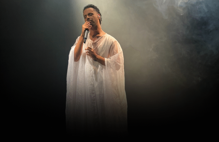 Neto Moura apresenta “Todas as Cartas – Tour” no Teatro Gamboa, dias 15 e 16 de novembro