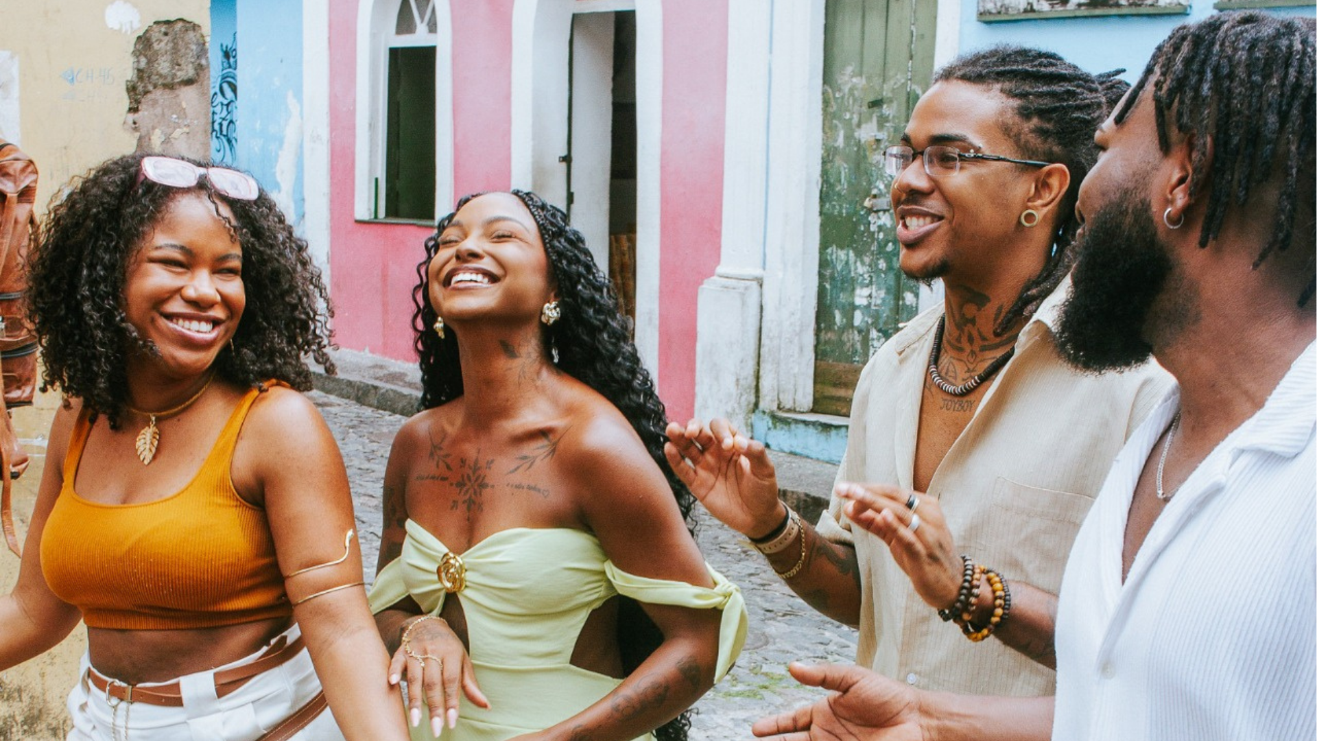 Beleza, ancestralidade e celebração: nasce o Sambarteiro, o novo encontro mensal da estética negra no Pelourinho