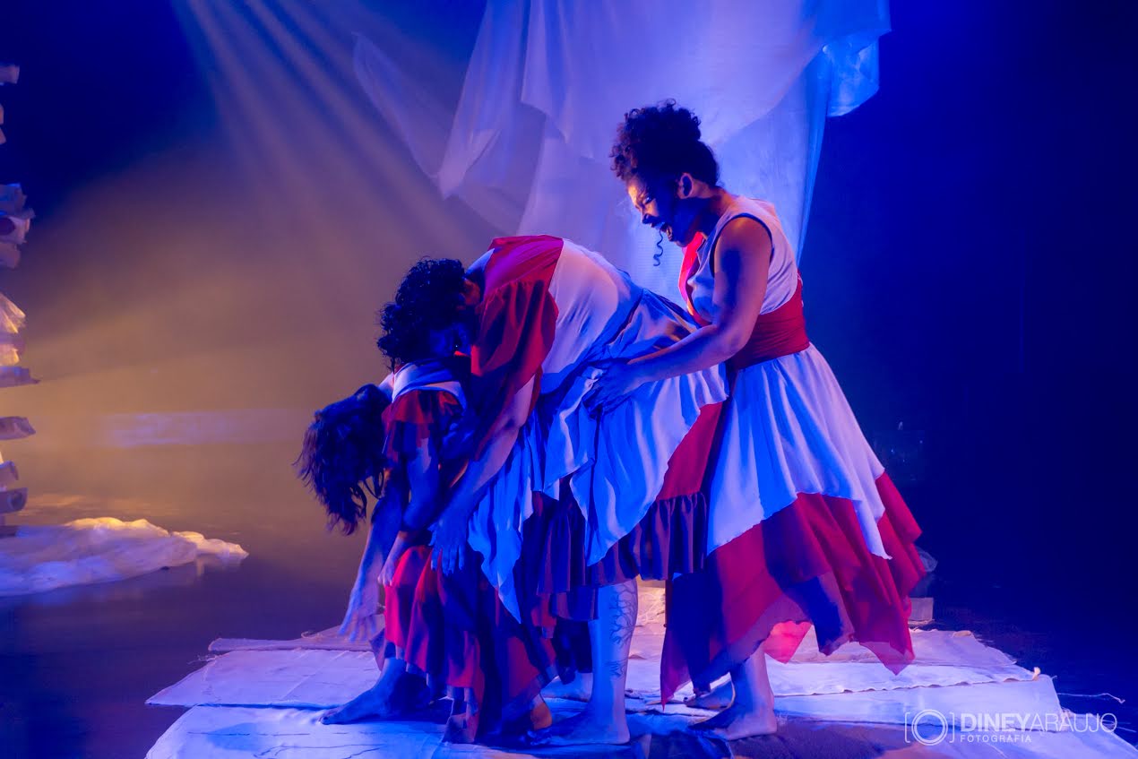 Mulheres em cena: Casa Rosa apresenta “Do Fundo ao Fôlego”, de Clara Romariz, pelo projeto Quinta da Casa