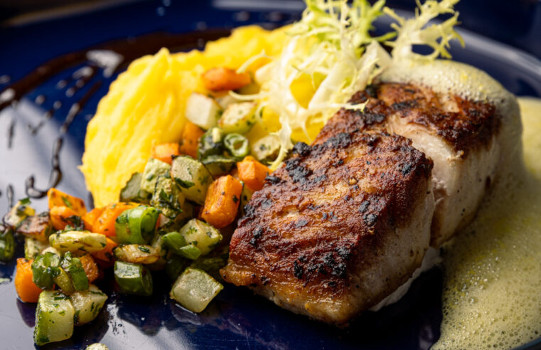 Restaurante Carvão apresenta Menu Criações: menu executivo mensal do chef Guto Lago