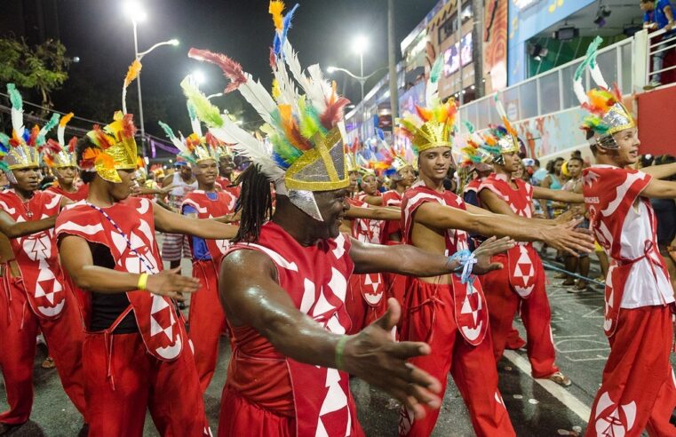 Bloco Apáxes do Tororó anuncia retomada ao Carnaval de Salvador em 2026 com homenagem a Carlinhos Brown