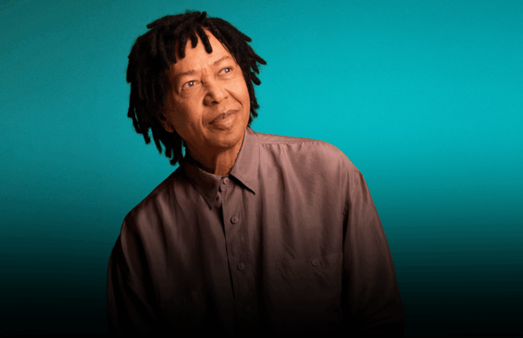 Cinco décadas de música: Djavan se apresenta na Arena Fonte Nova com sucessos que marcaram gerações