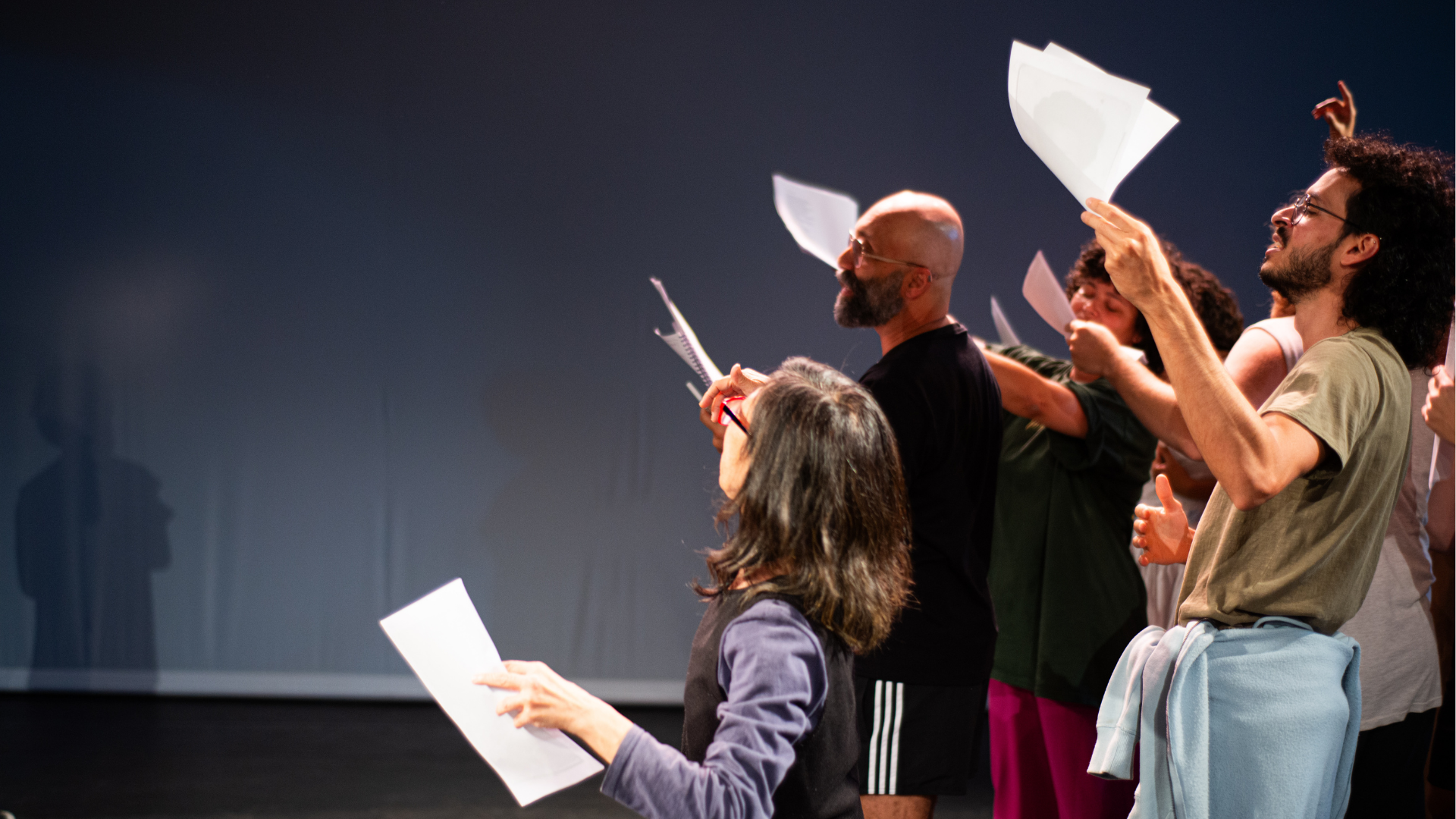 Companhia brasileira de teatro chega a Salvador com residência artística, seminário e apresentações abertas ao público