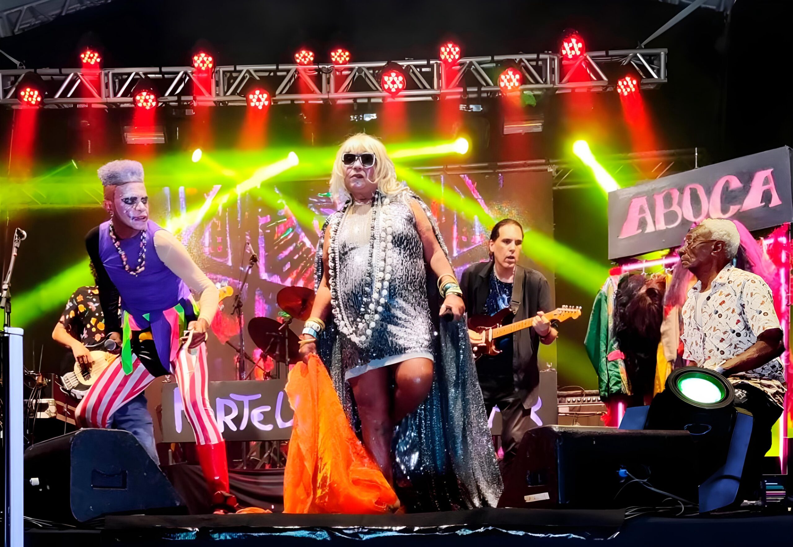 Com inclusão e acessibilidade radical, Alfabeta faz seu primeiro desfile oficial neste sábado, 17 de janeiro, no Rio Vermelho