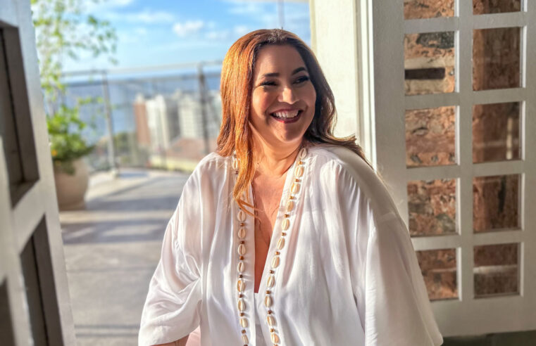 Belô Velloso faz show gratuito no Pelourinho e anuncia lançamento de single inédito com Saulo