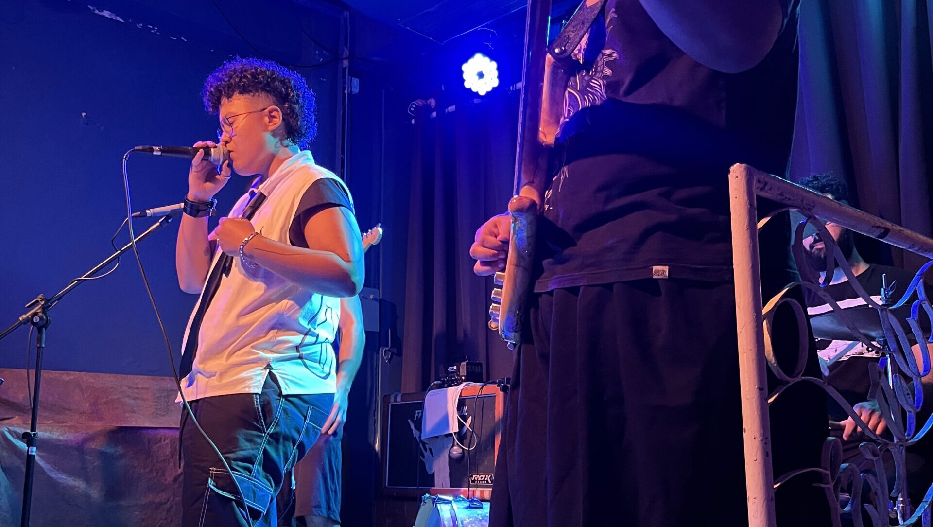 Lito Martins apresenta tributo a Pitty e compartilha trajetória como jovem trans em show na Varanda do Sesi Casa Branca