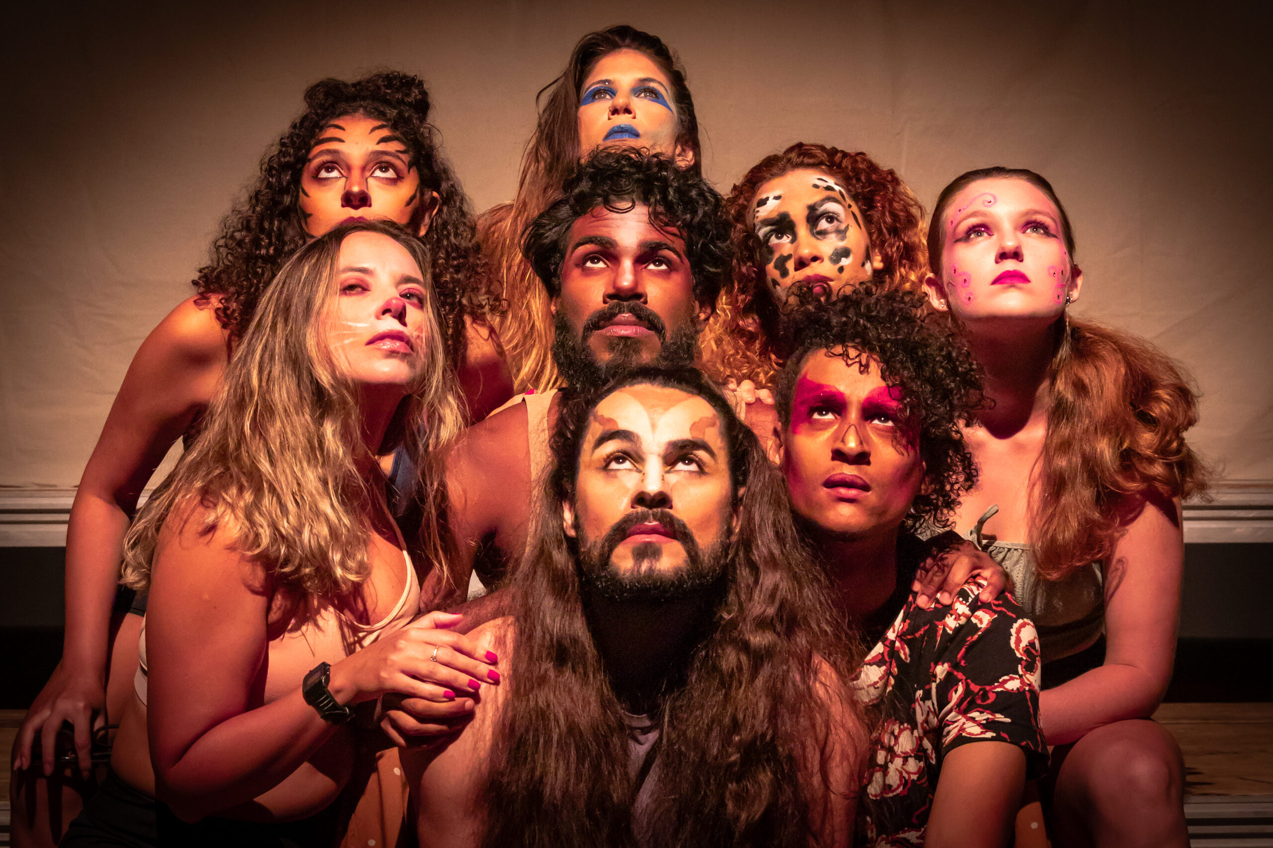 Espetáculo “B.I.$.H.O.” debate apostas online e poder em temporada gratuita no Teatro Martim Gonçalves