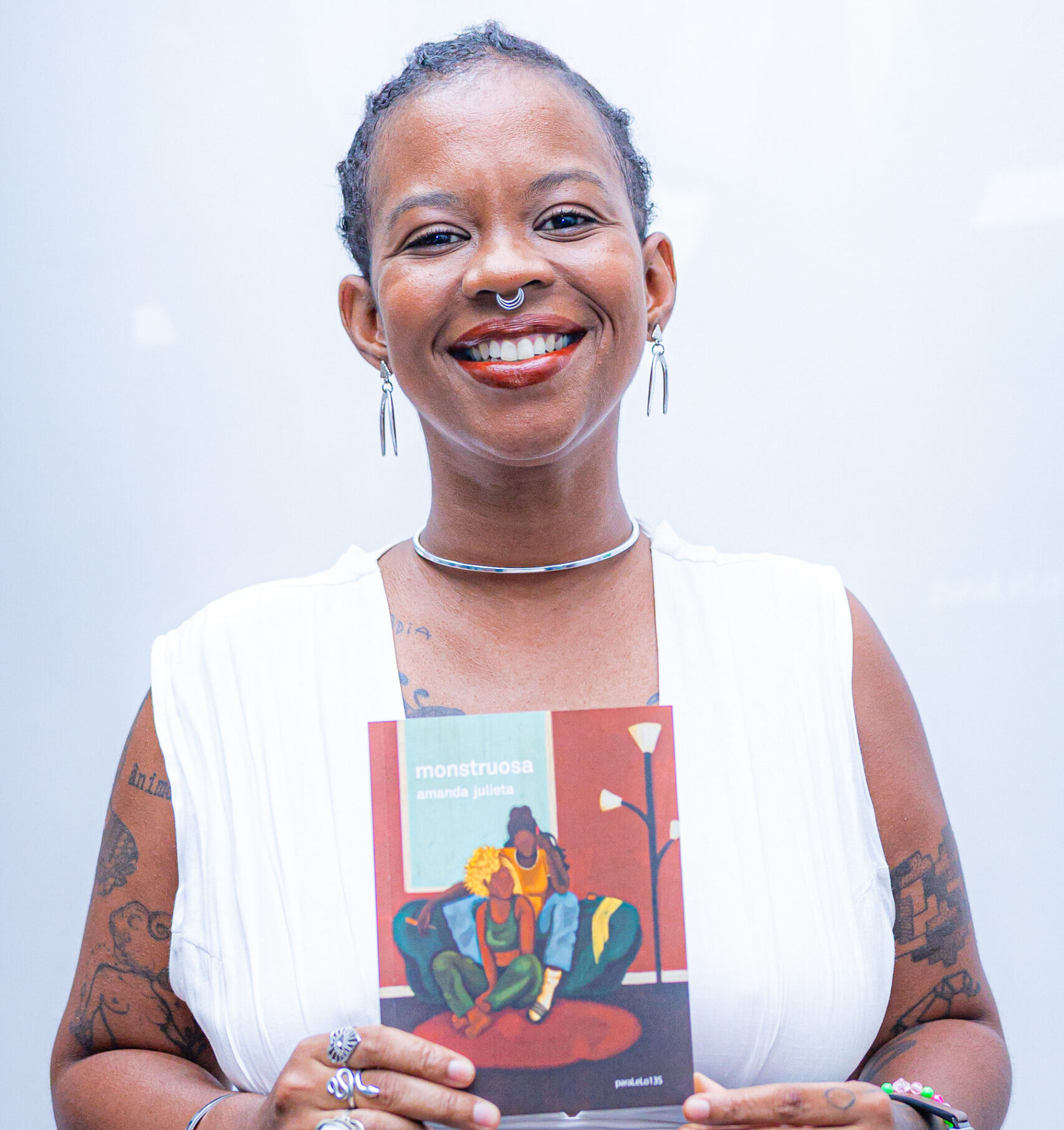 Casa Preta recebe leituras e novo lançamento do livro Monstruosa, de Amanda Julieta, dia 27 de março