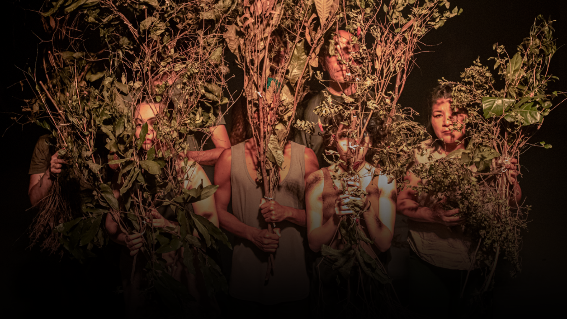 Projeto [RE]FLORESTA leva instalação performática de dança para o Teatro Gregório de Mattos de 14 a 22 de março
