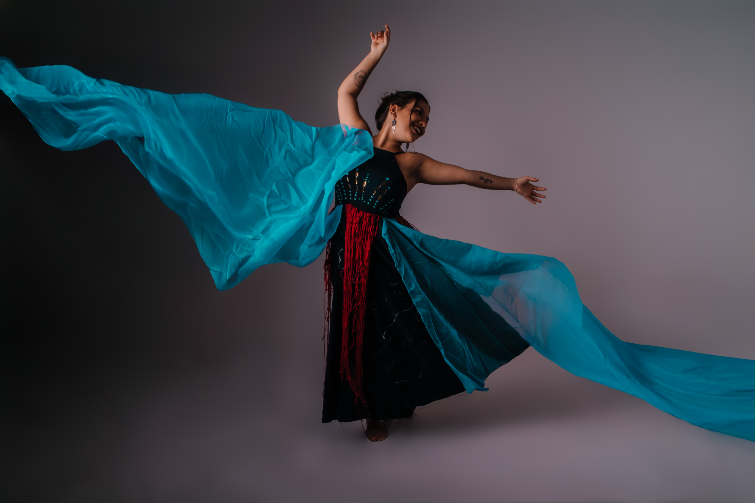 Fernanda Behrens estreia show em homenagem a Chico Buarque no Teatro Gamboa