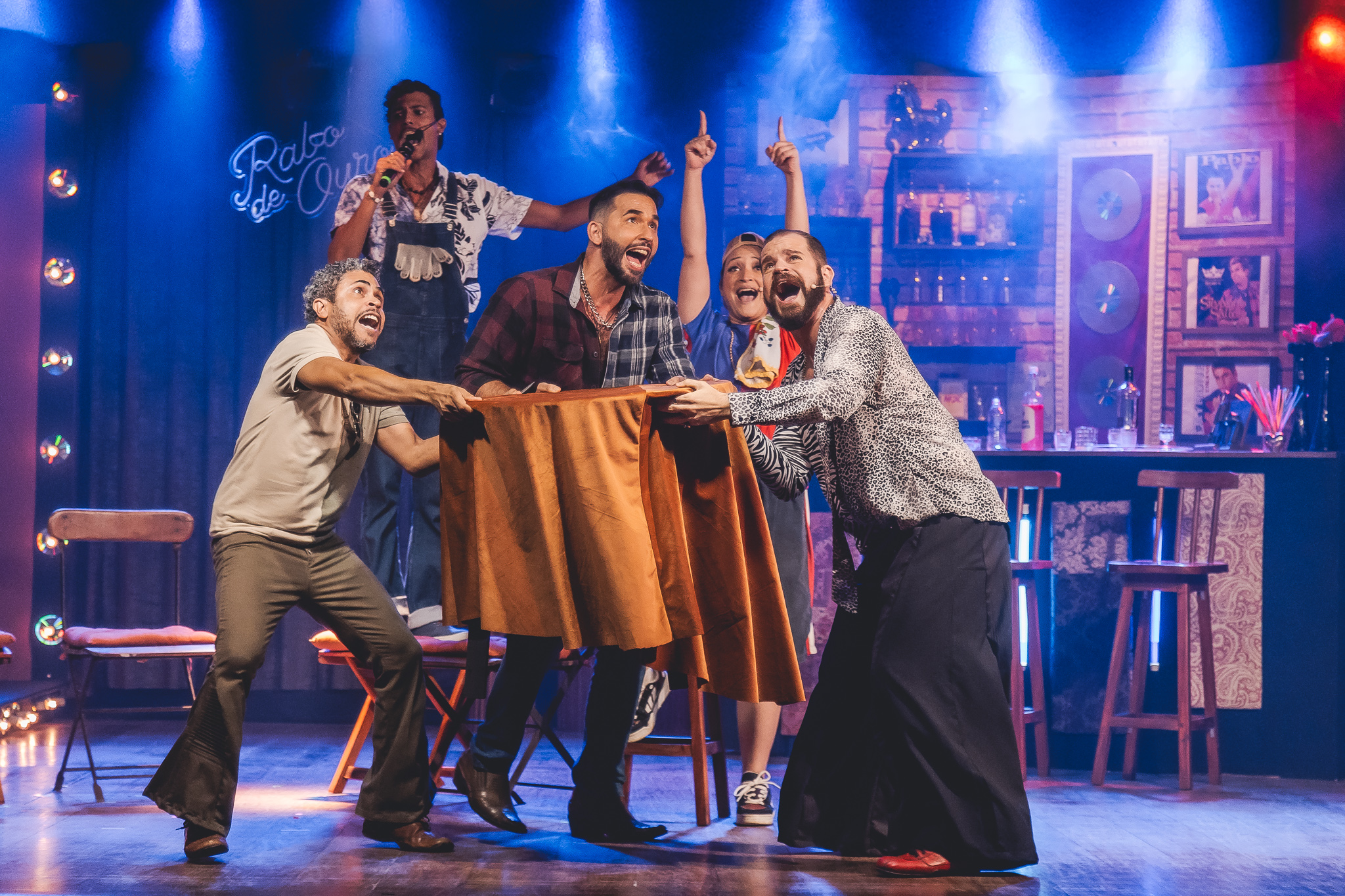 Espetáculo musical que celebra o arrocha tem nova temporada aos sábados em abril no Teatro Módulo