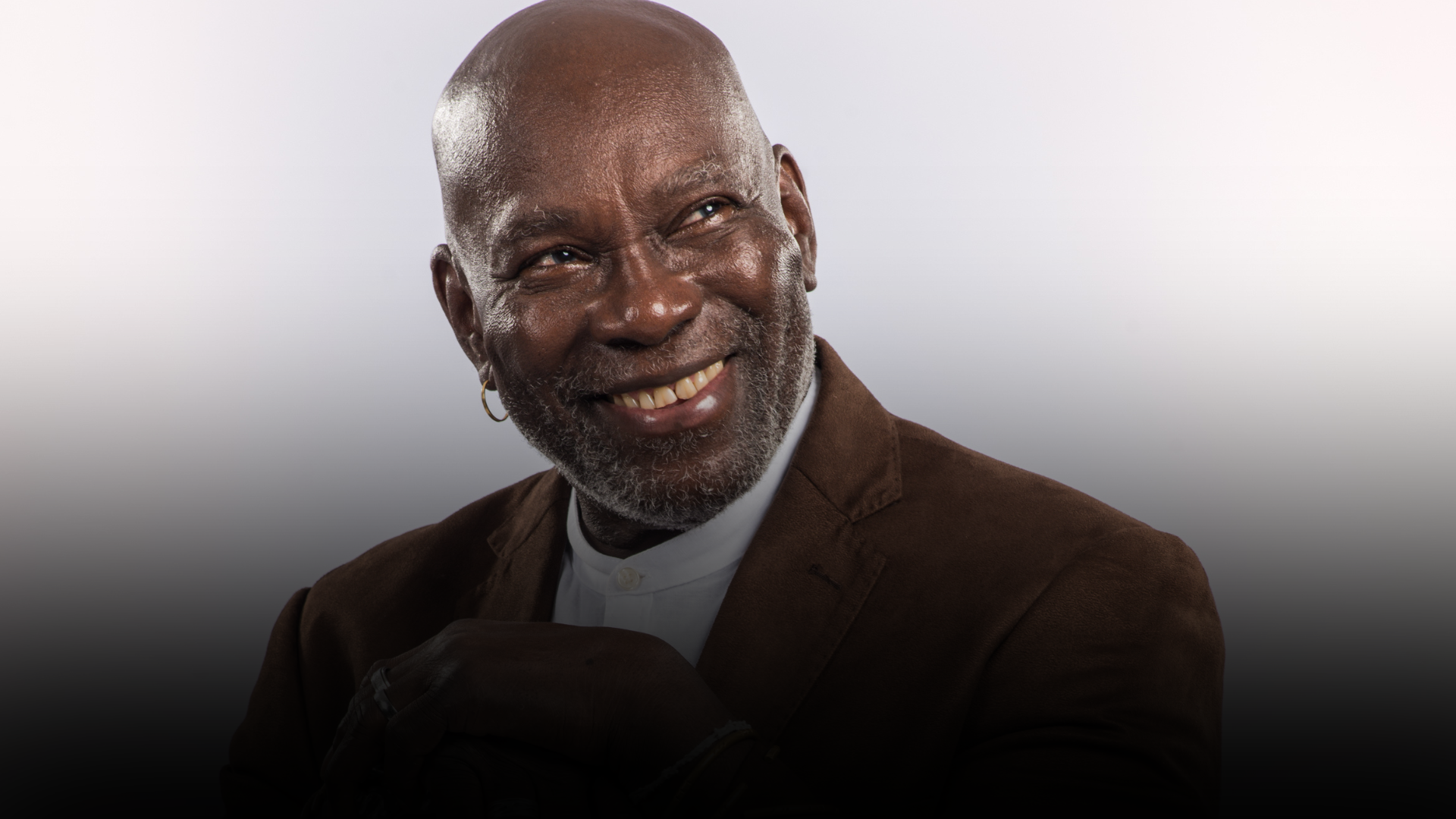 Lazzo Matumbi apresenta show de clássicos juninos na Casa Rosa