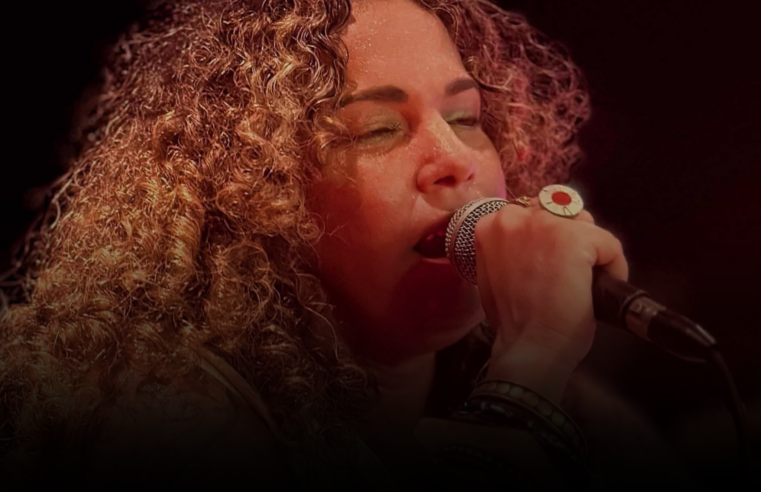 Renata Bastos apresenta reggae autoral e clássicos em noite especial no Rio Vermelho