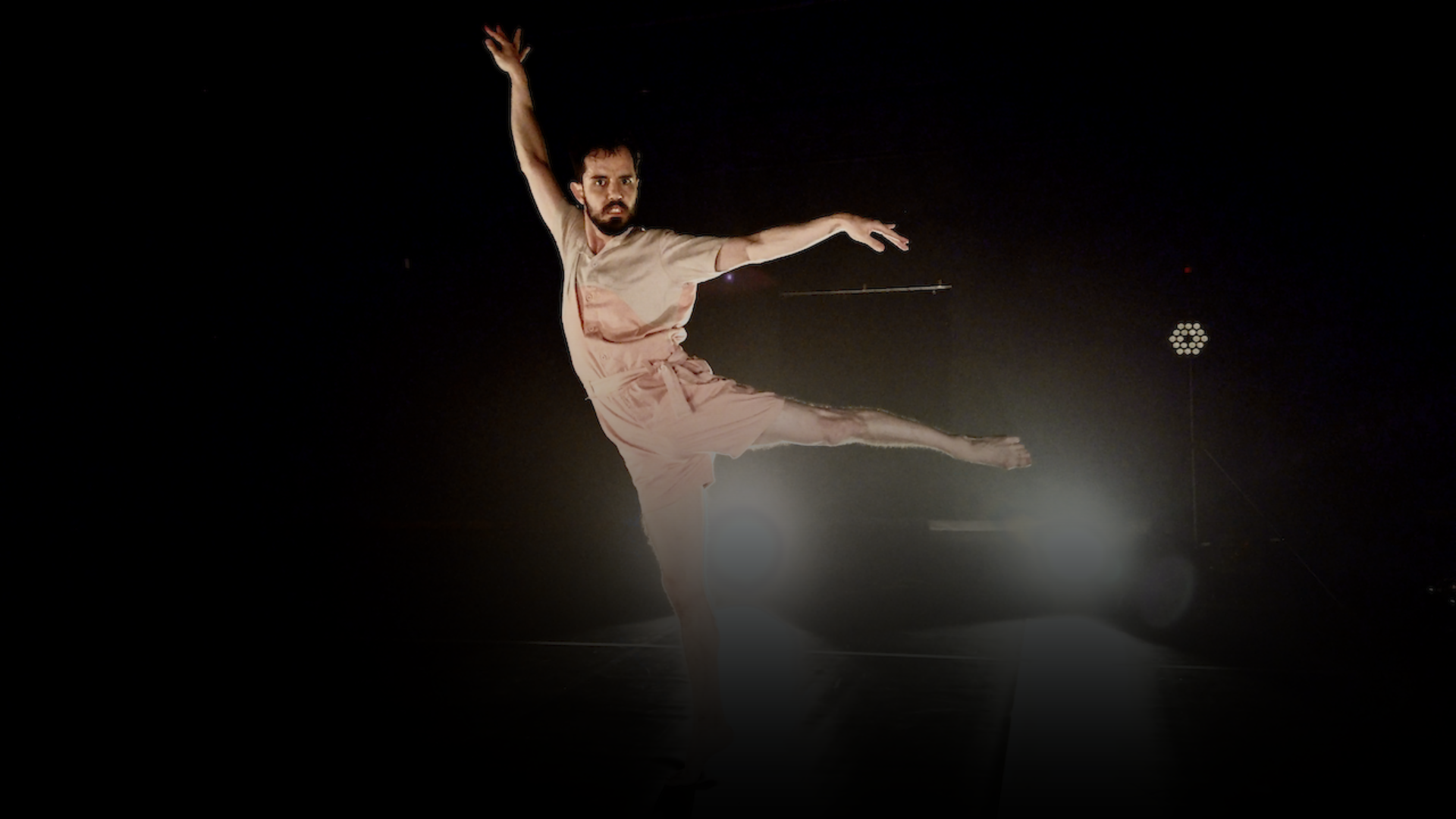 Caixa Cultural Salvador apresenta “Dança Boba” do grupo Ateliê do Gesto em curta temporada