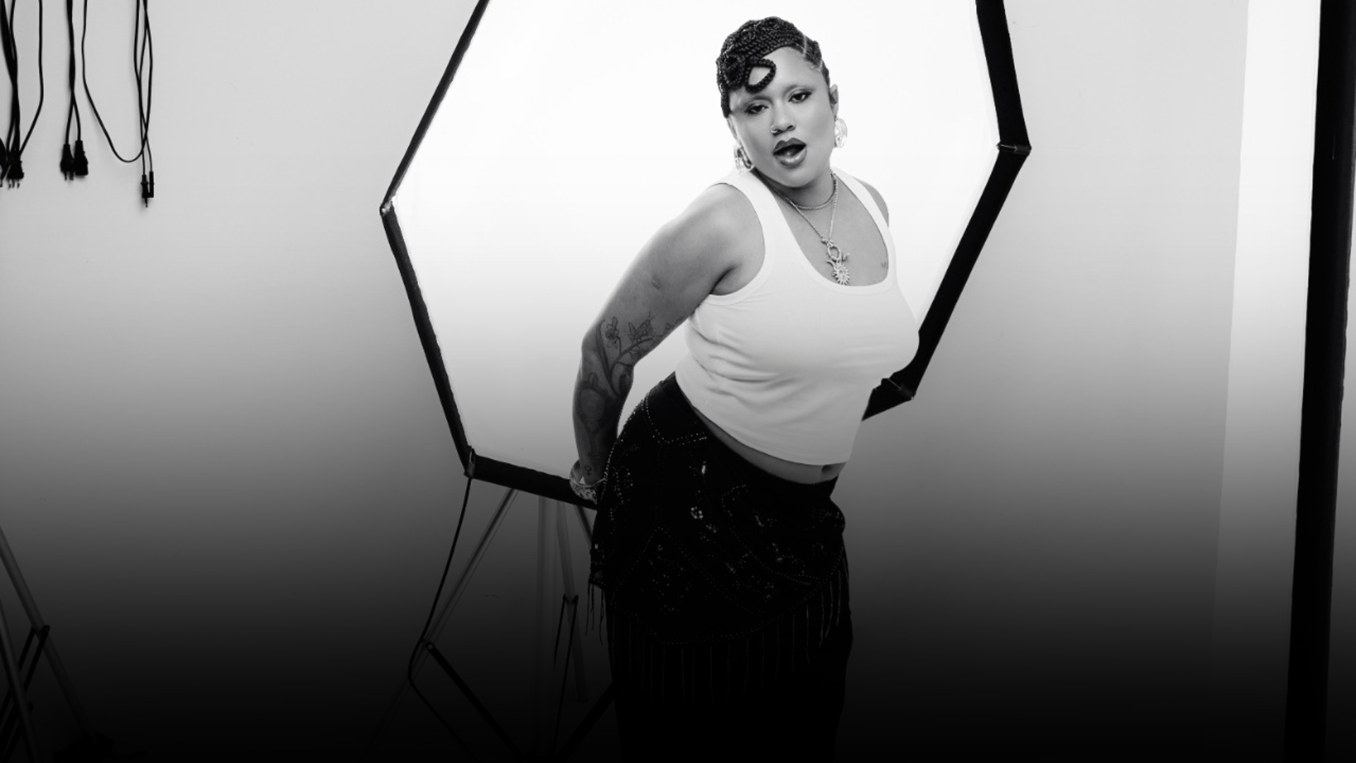 Iuna Falcão leva turnê ‘UMAMI’ ao Colaboraê, com participação especial da Dama do Reggae, Célia Sampaio