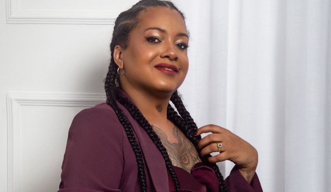 Nascida em Salvador, escritora luso-brasileira lança novo livro na capital baiana