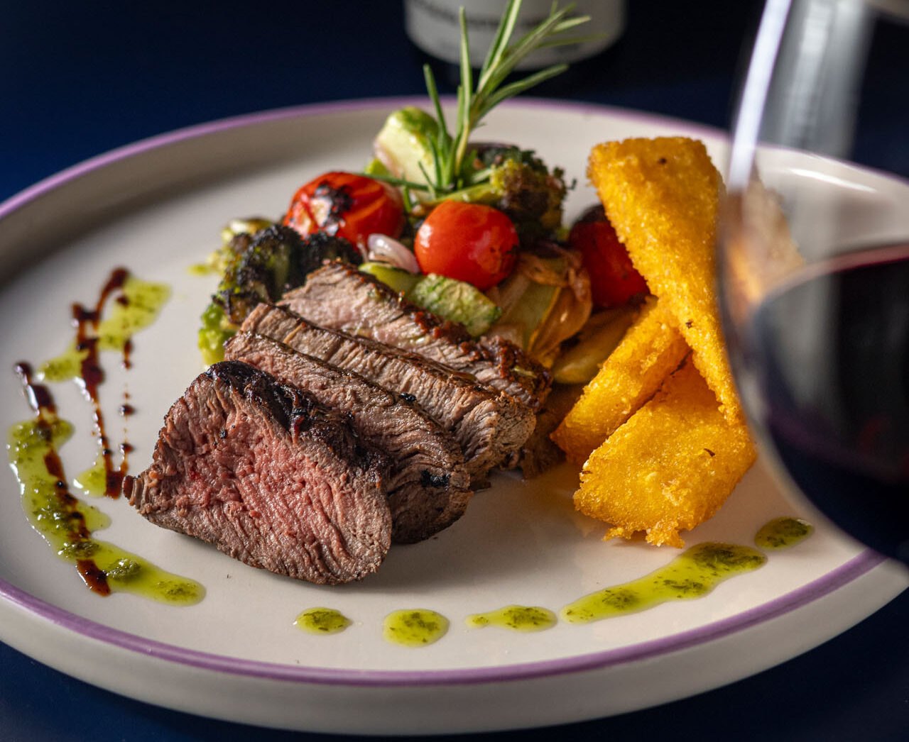 Boteco Português Salvador promove experiência gastronômica e afetiva para celebrar o Dia dos Namorados