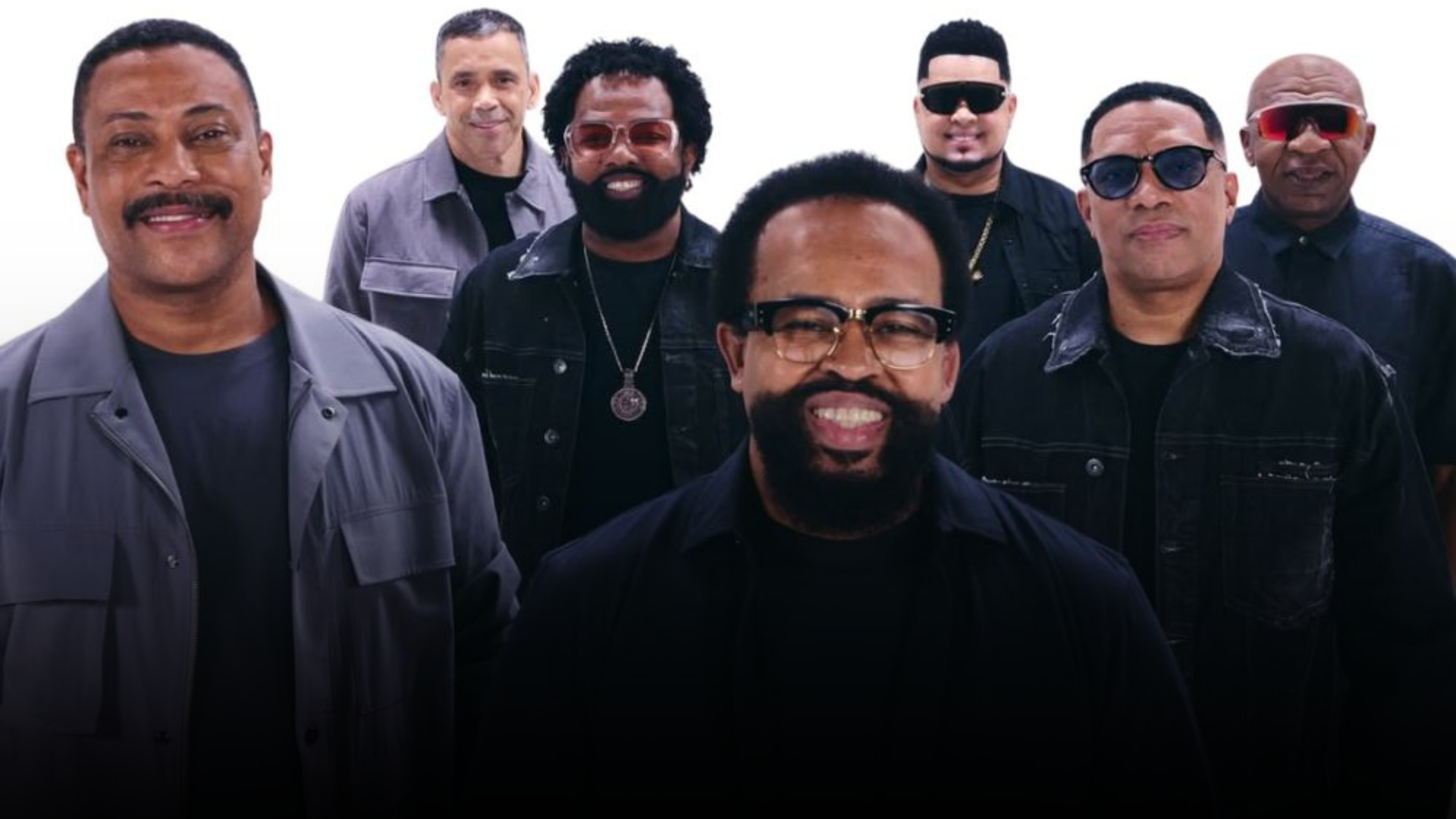 Xande de Pilares e Grupo Revelação se reencontram em Salvador para show da turnê “Tava Escrito”