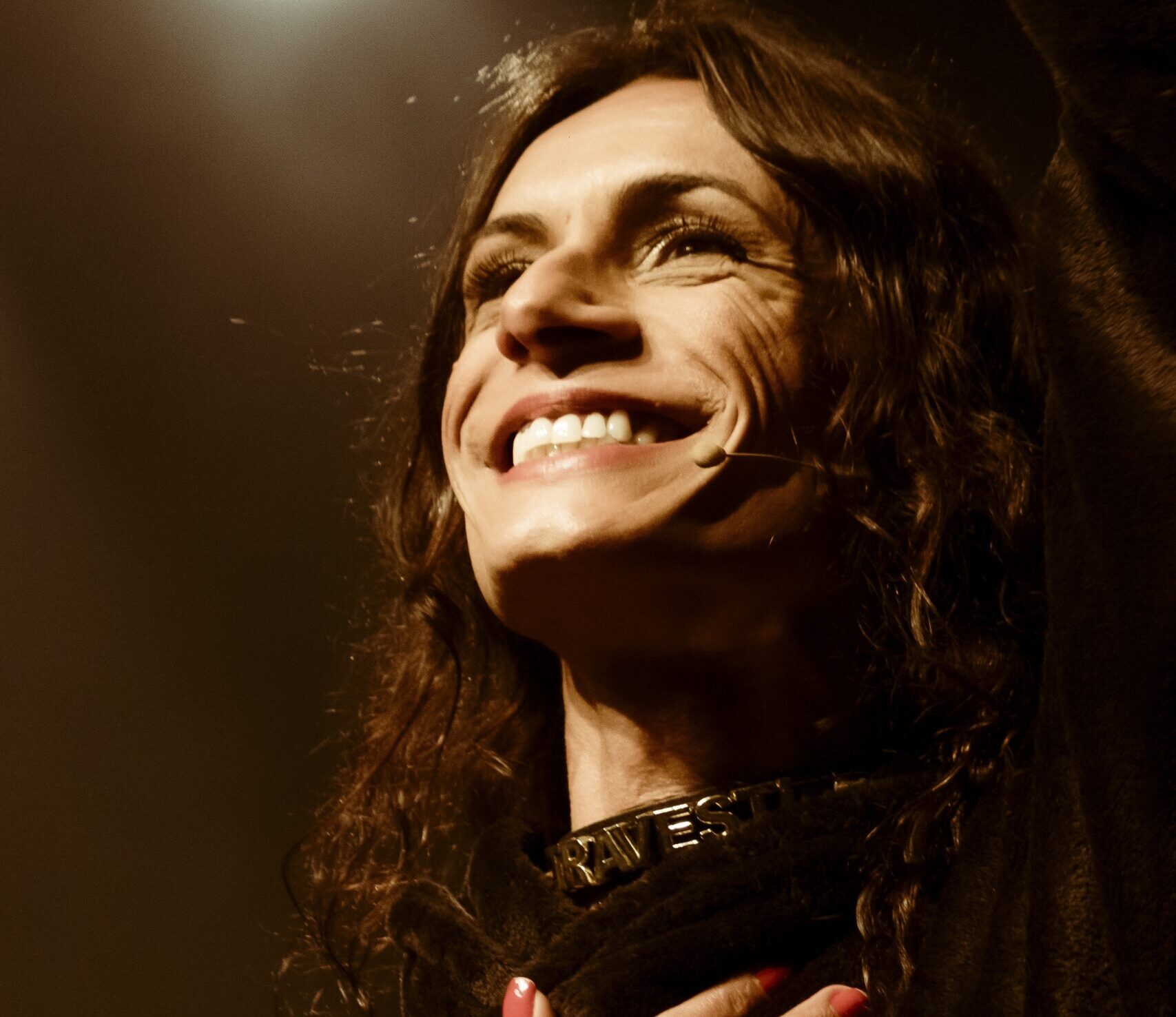 IC Encontro de Artes traz Renata Carvalho com seu “Manifesto Transpofágico” a Salvador