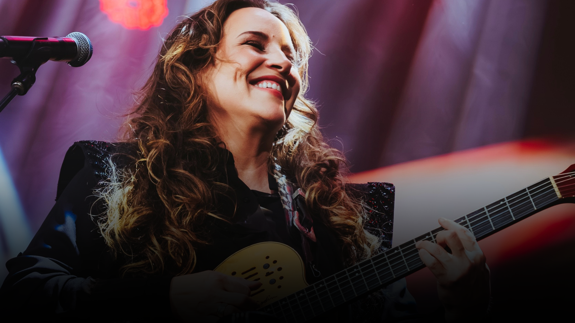 Ana Carolina traz turnê que celebra 25 anos de carreira para festival em Praia do Forte