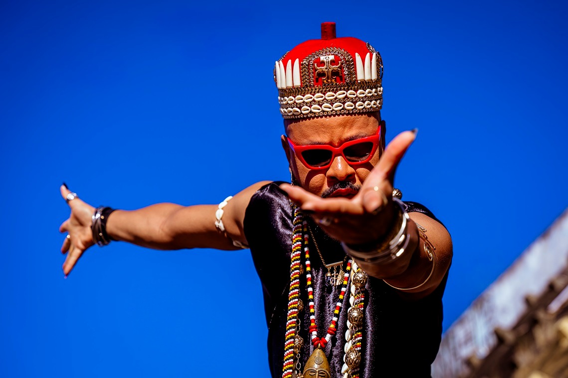 Espetáculo “ELEGBAPHO” faz abertura do Festival Internacional Gestos de América – FIGA, nesta sexta-feira, 04 de setembro, na Barroquinha