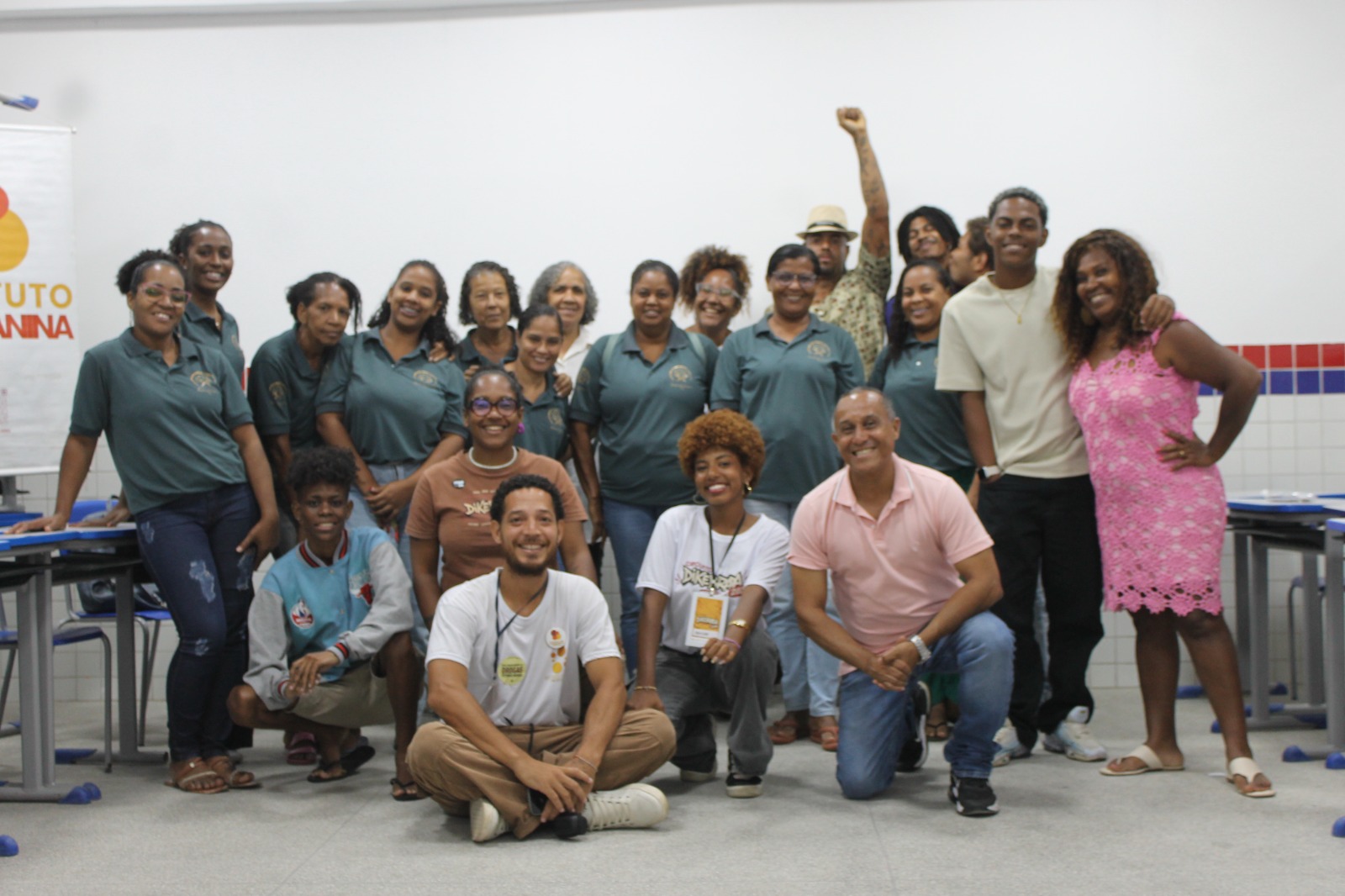 Circuito DiKebrada leva oficinas de escrita criativa e acessibilidade para colégios estaduais e associação de Salvador
